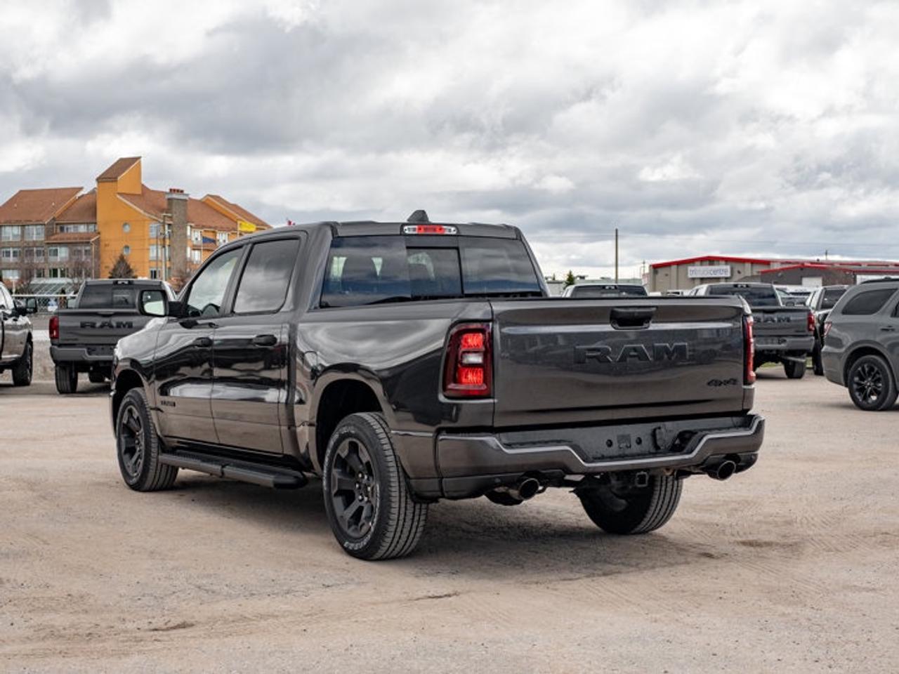 2026 RAM 1500 Express Photo