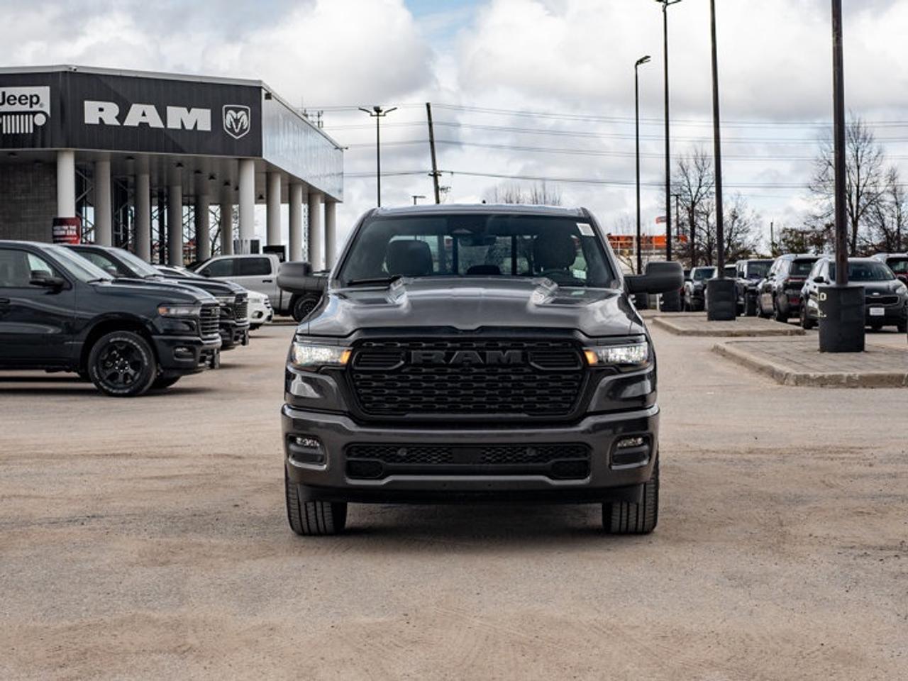 2026 RAM 1500 Express Photo