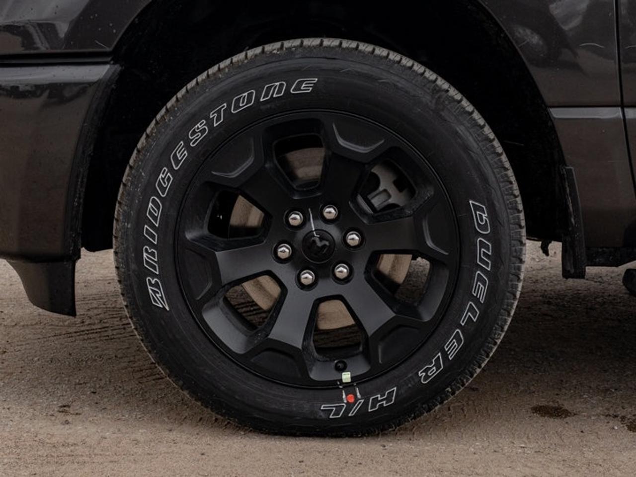 2026 RAM 1500 Express Photo