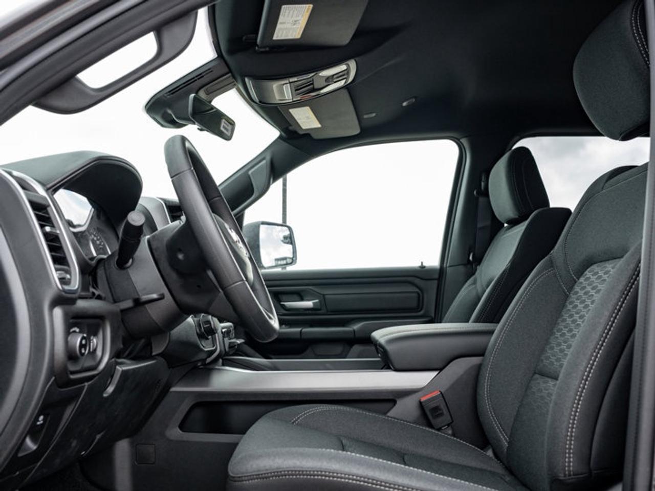 2026 RAM 1500 Express Photo