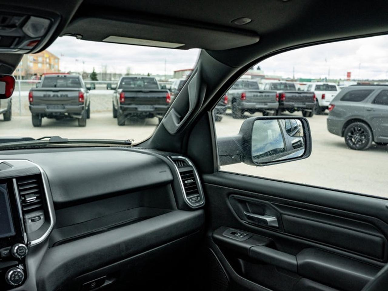 2026 RAM 1500 Express Photo