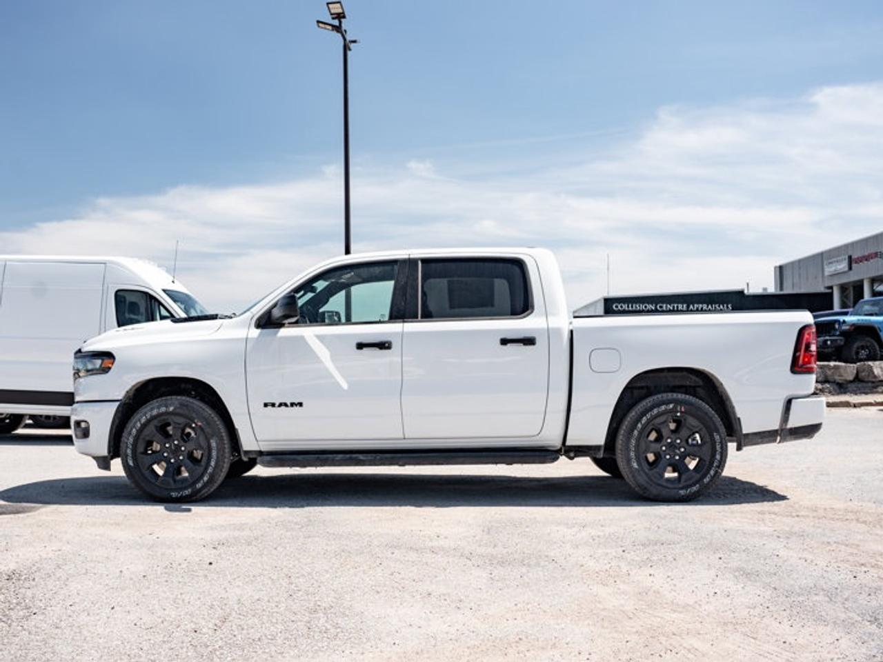 2026 RAM 1500 Express Photo