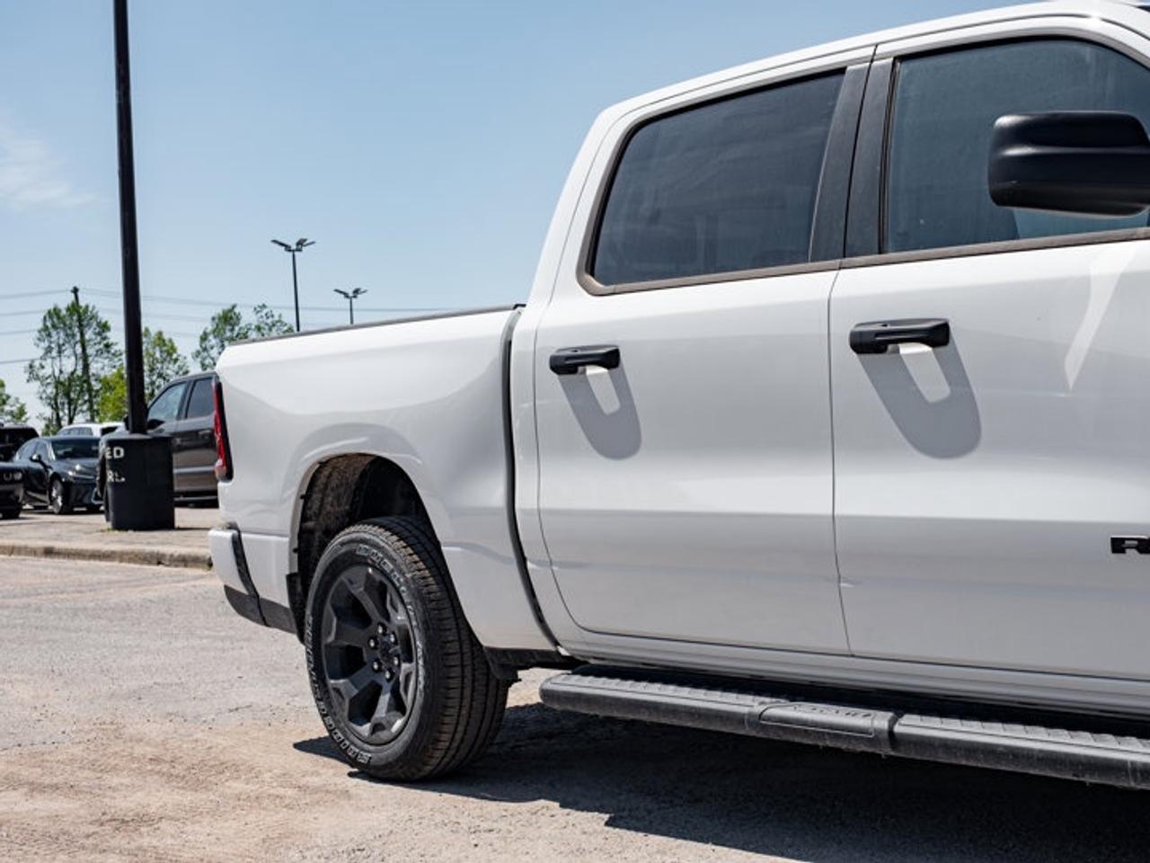 2026 RAM 1500 Express Photo