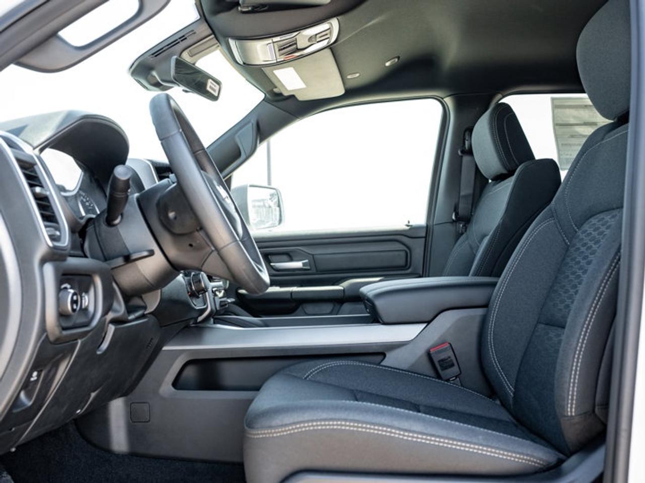 2026 RAM 1500 Express Photo