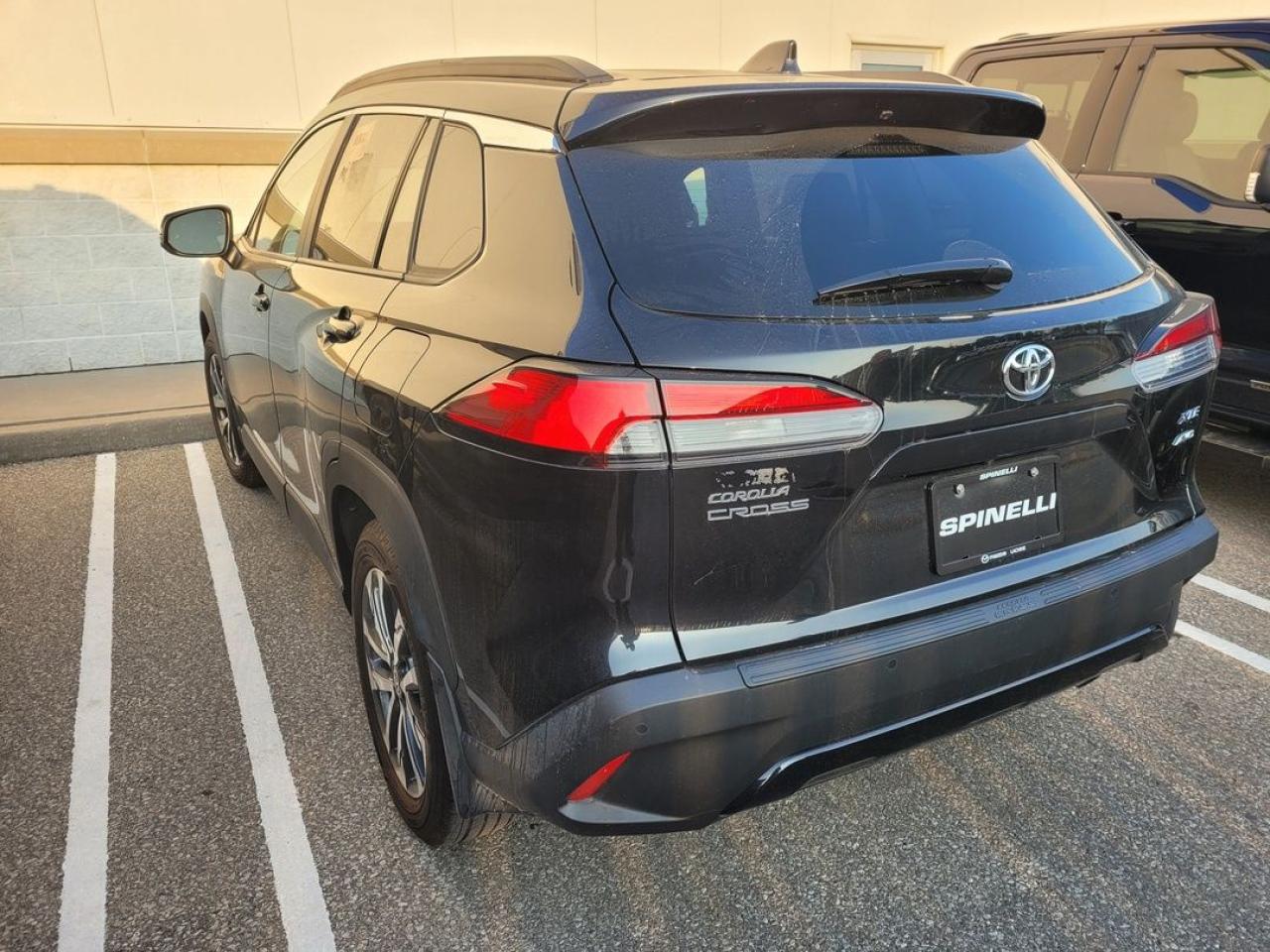 2025 Toyota Corolla Cross XLE Photo3