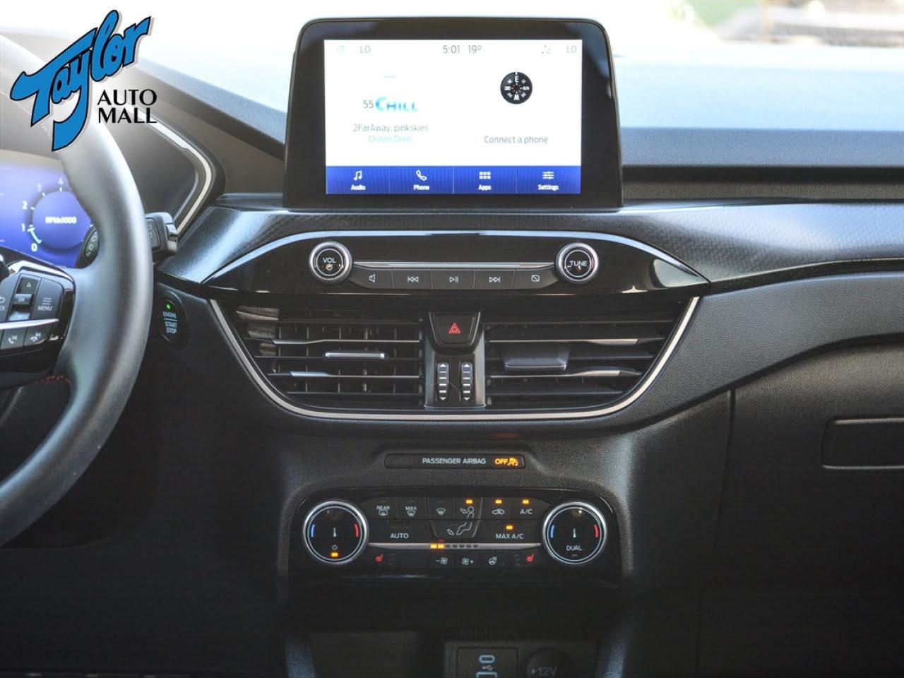 2022 Ford Escape SEL Photo