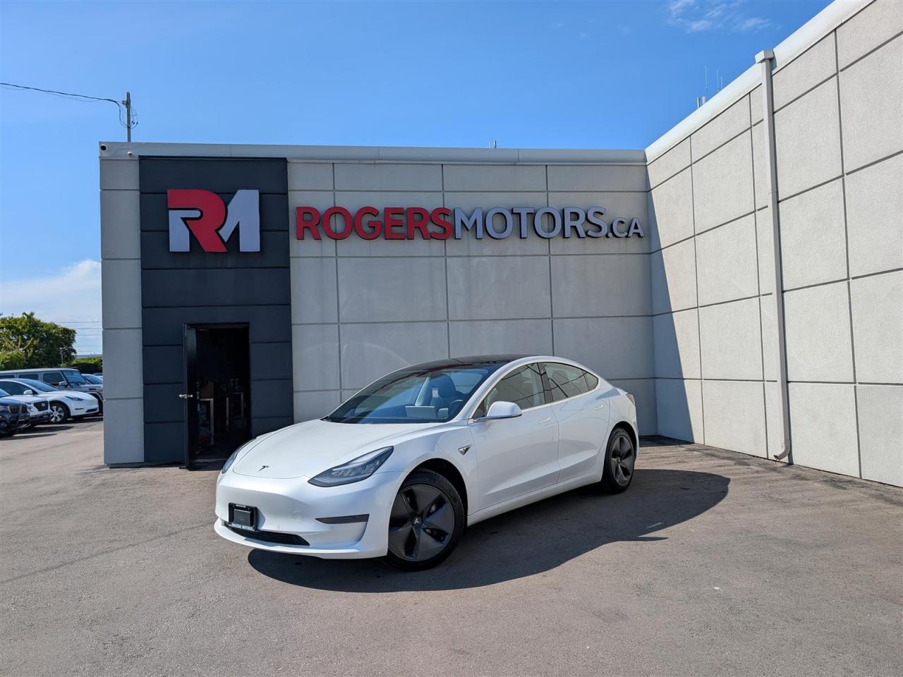 Photo of White 2020 Tesla Model 3