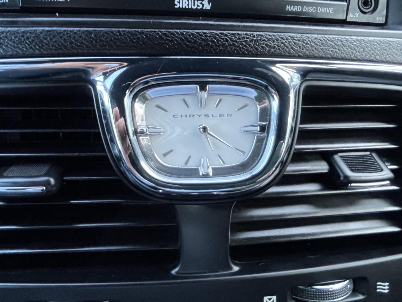 2015 Chrysler Town & Country S Photo