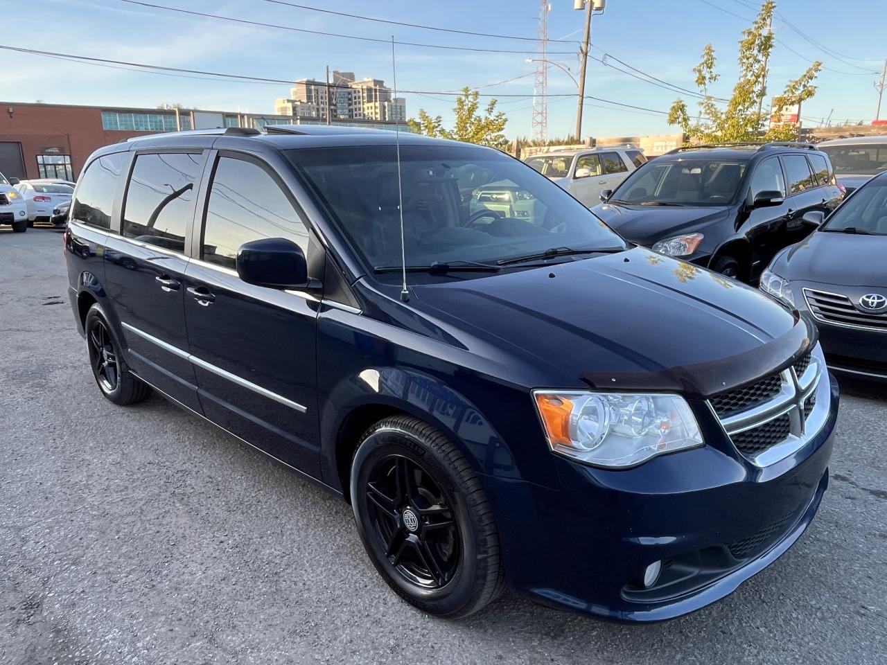 2015 Dodge Grand Caravan Crew Plus Photo