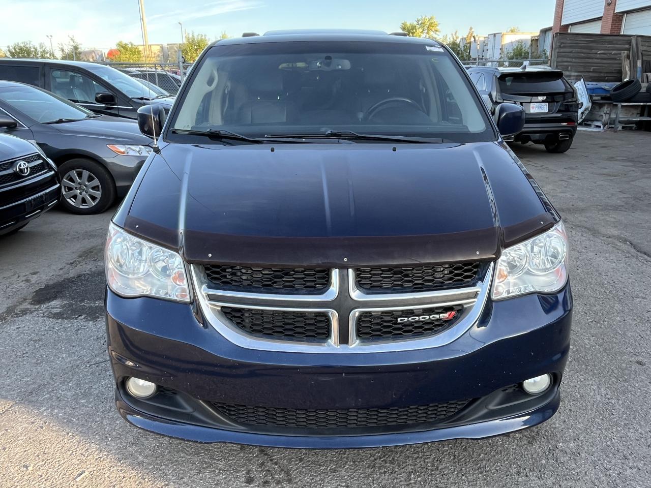 2015 Dodge Grand Caravan Crew Plus Photo