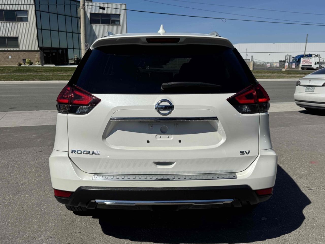2019 Nissan Rogue SV - Photo #4