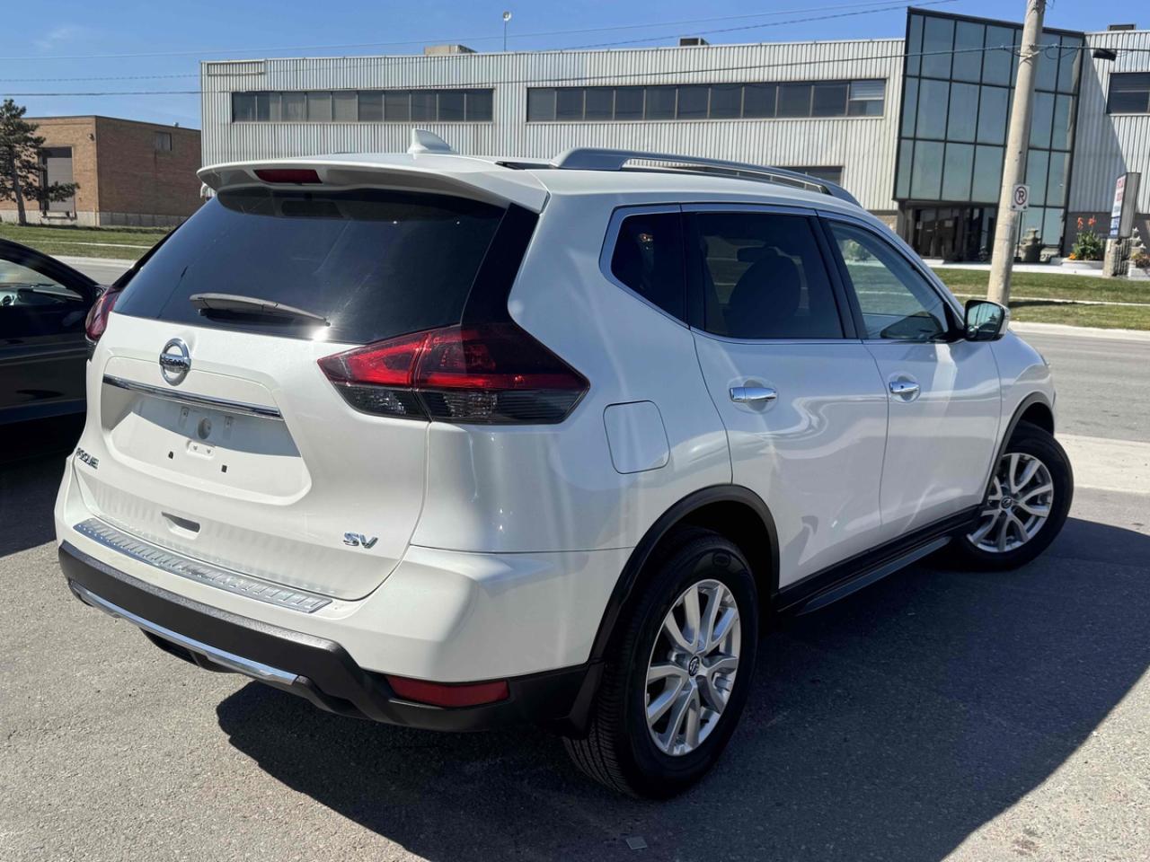 2019 Nissan Rogue SV - Photo #3