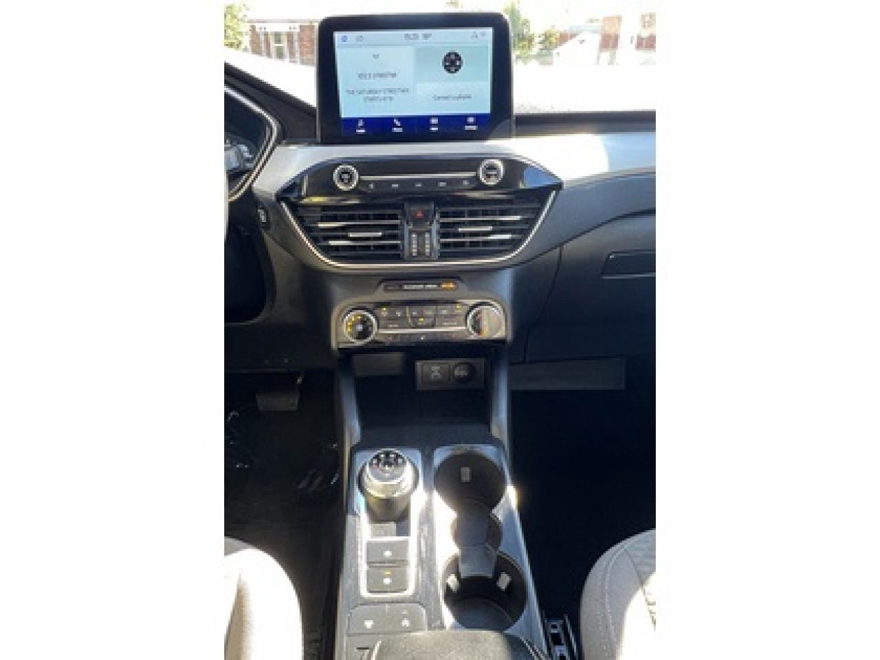 2022 Ford Escape SE AWD Photo