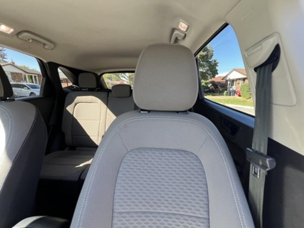 2022 Ford Escape SE AWD Photo