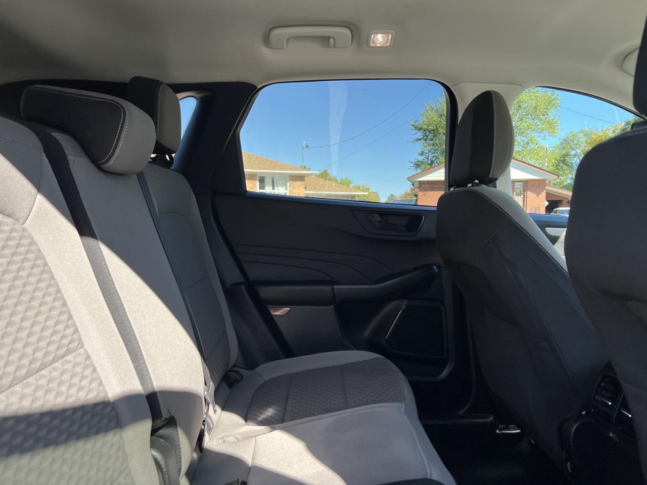 2022 Ford Escape SE AWD Photo