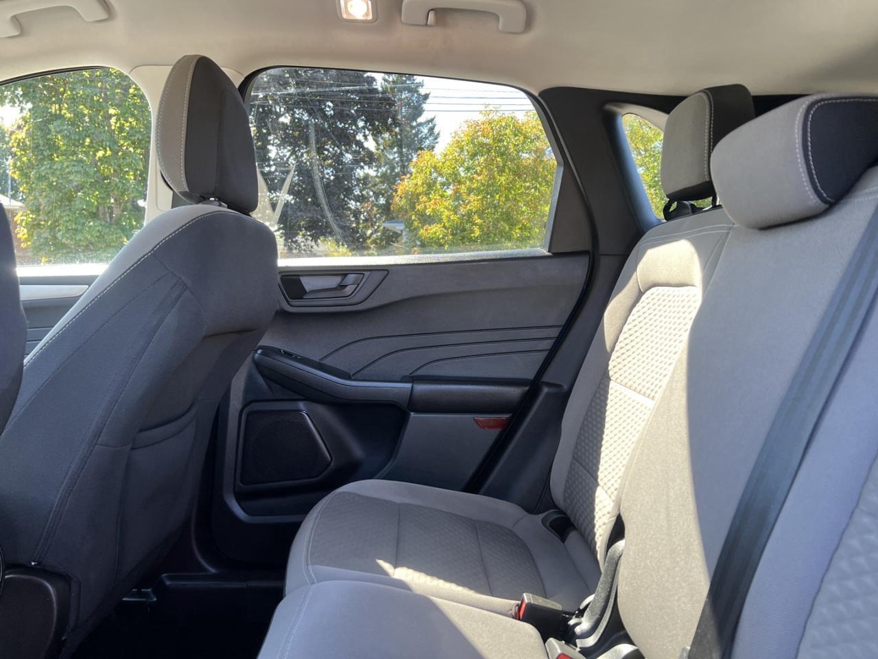 2022 Ford Escape SE AWD Photo