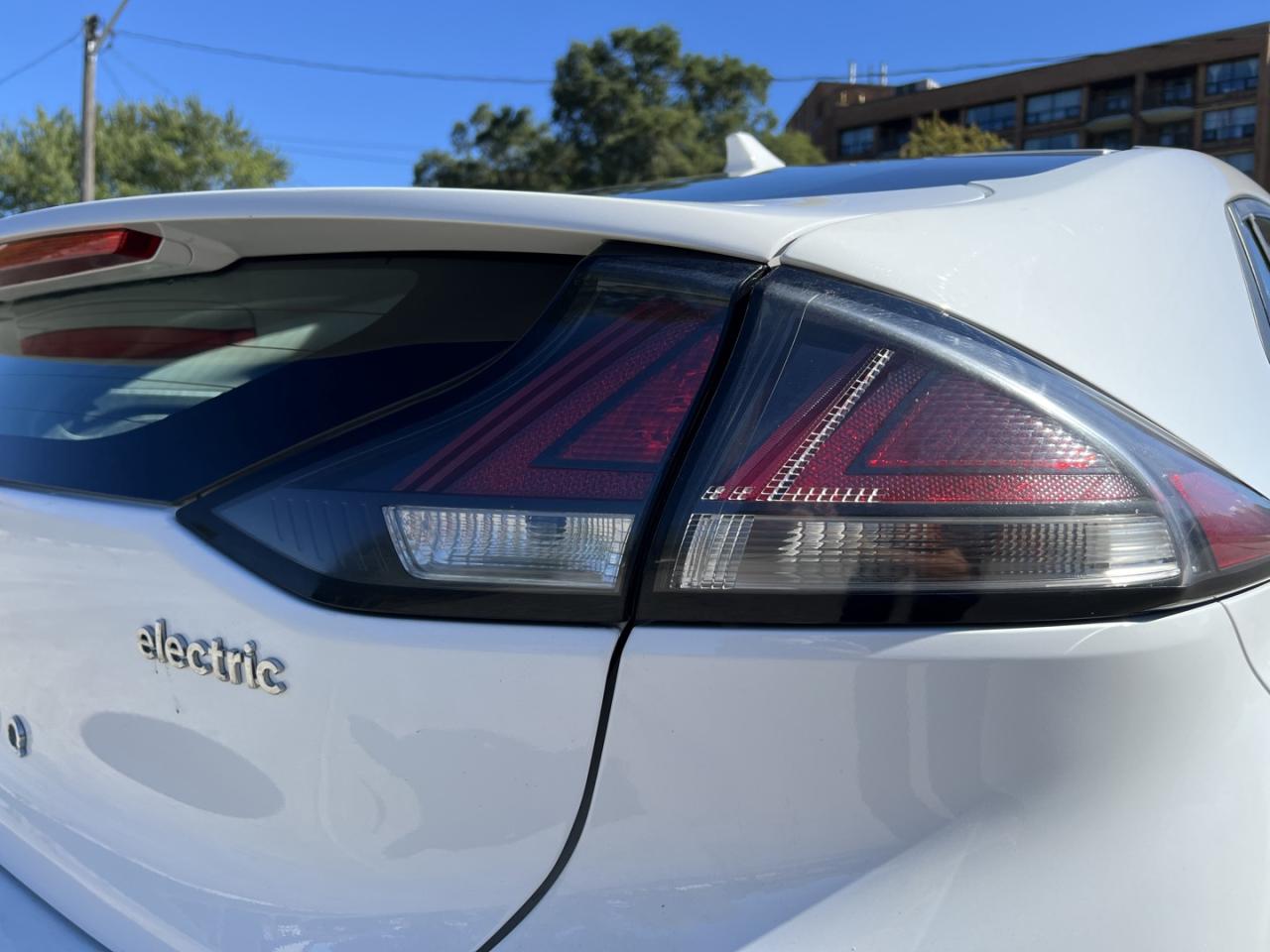 2020 Hyundai IONIQ Electric Preferred - Photo #6