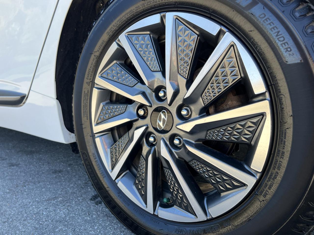 2020 Hyundai IONIQ Electric Preferred - Photo #8