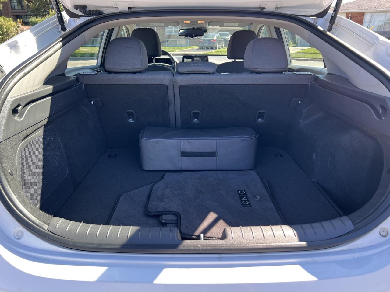 2020 Hyundai IONIQ Electric Preferred - Photo #10