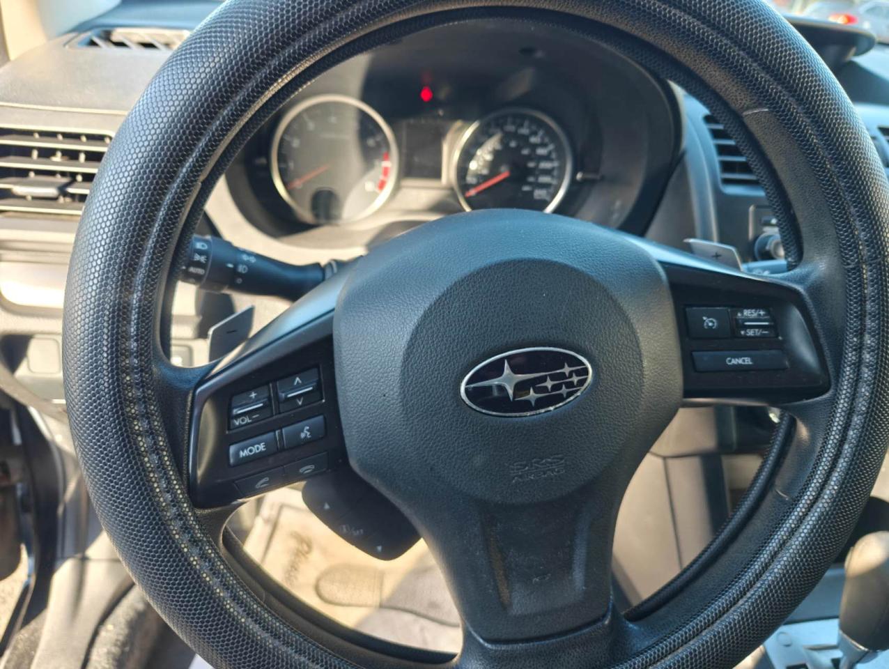 2013 Subaru XV Crosstrek 2.0i w/Touring Pkg - Photo #11