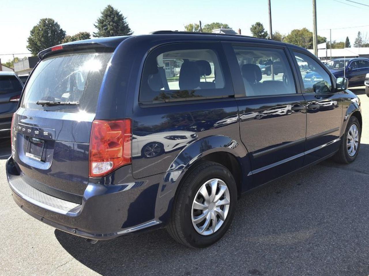 2017 Dodge Grand Caravan CANADA VALUE PACKAGE - Photo #3