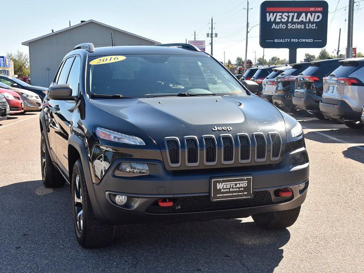 2016 Jeep Cherokee Trailhawk Photo5