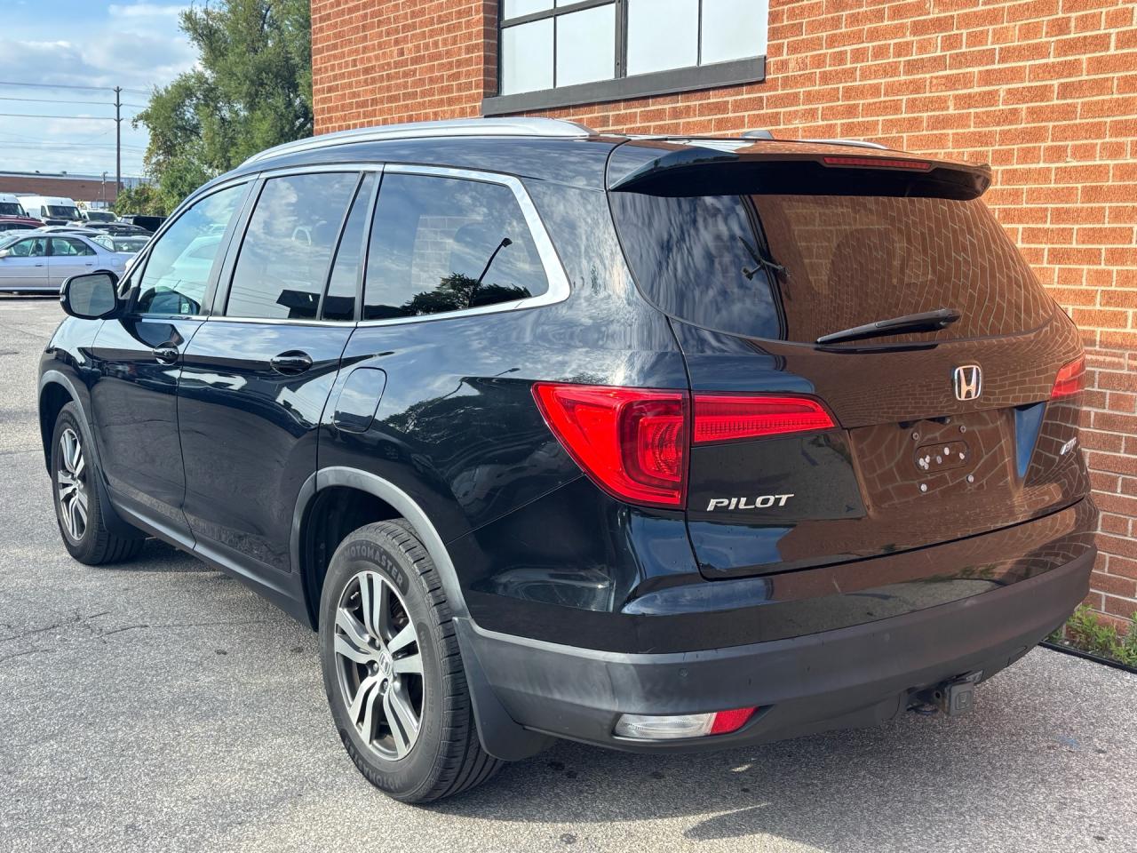 2016 Honda Pilot 4WD 4dr EX-L w/RES Photo3