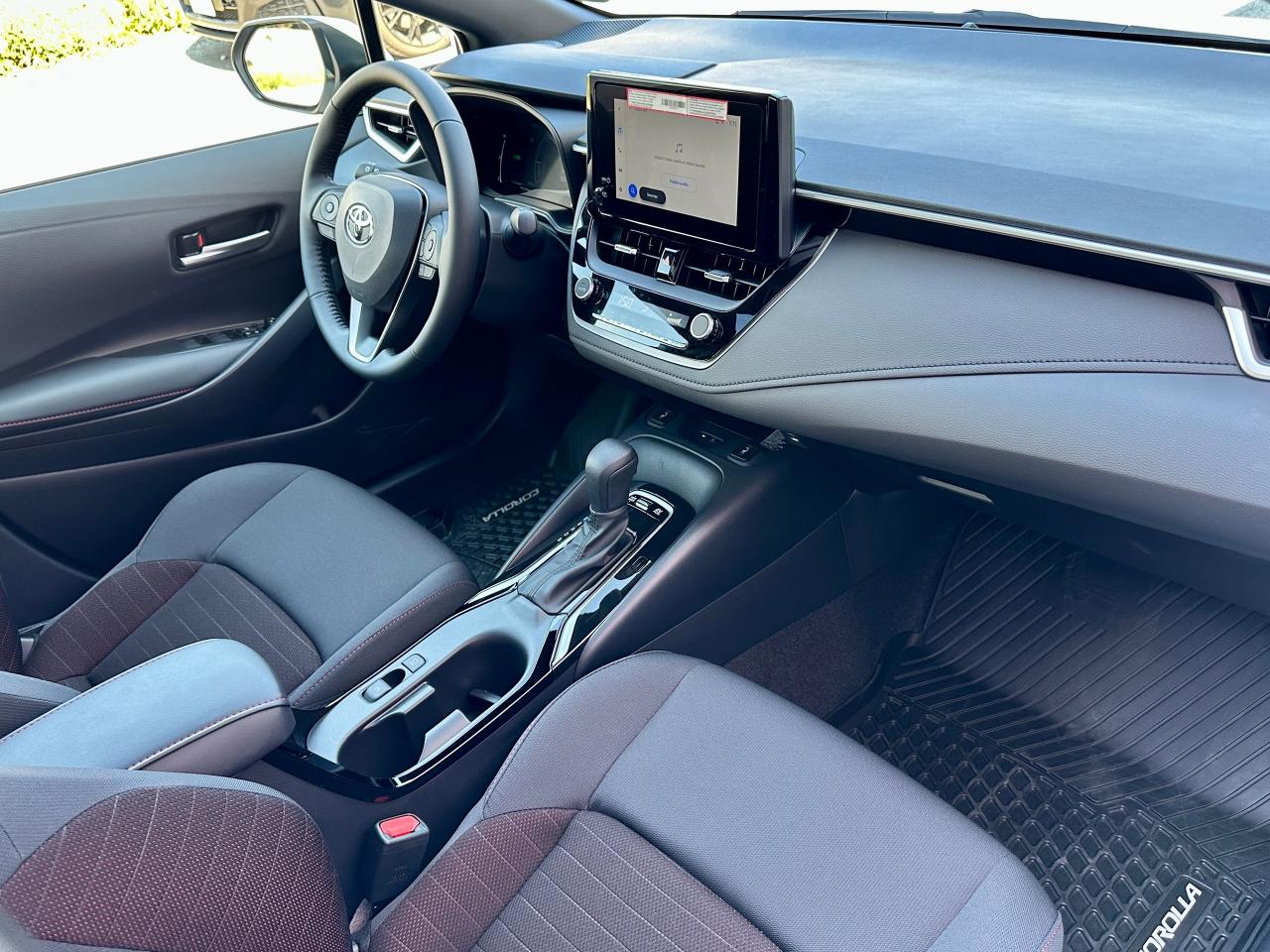 2025 Toyota Corolla Hybrid SE | NO ACCIDENTS | SUNROOF | AWD | LOW KMS Photo