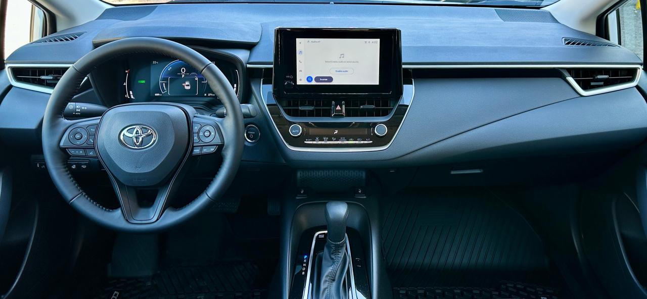 2025 Toyota Corolla Hybrid LE | NO ACCIDENTS | ALLOYS | LOW KMS Photo