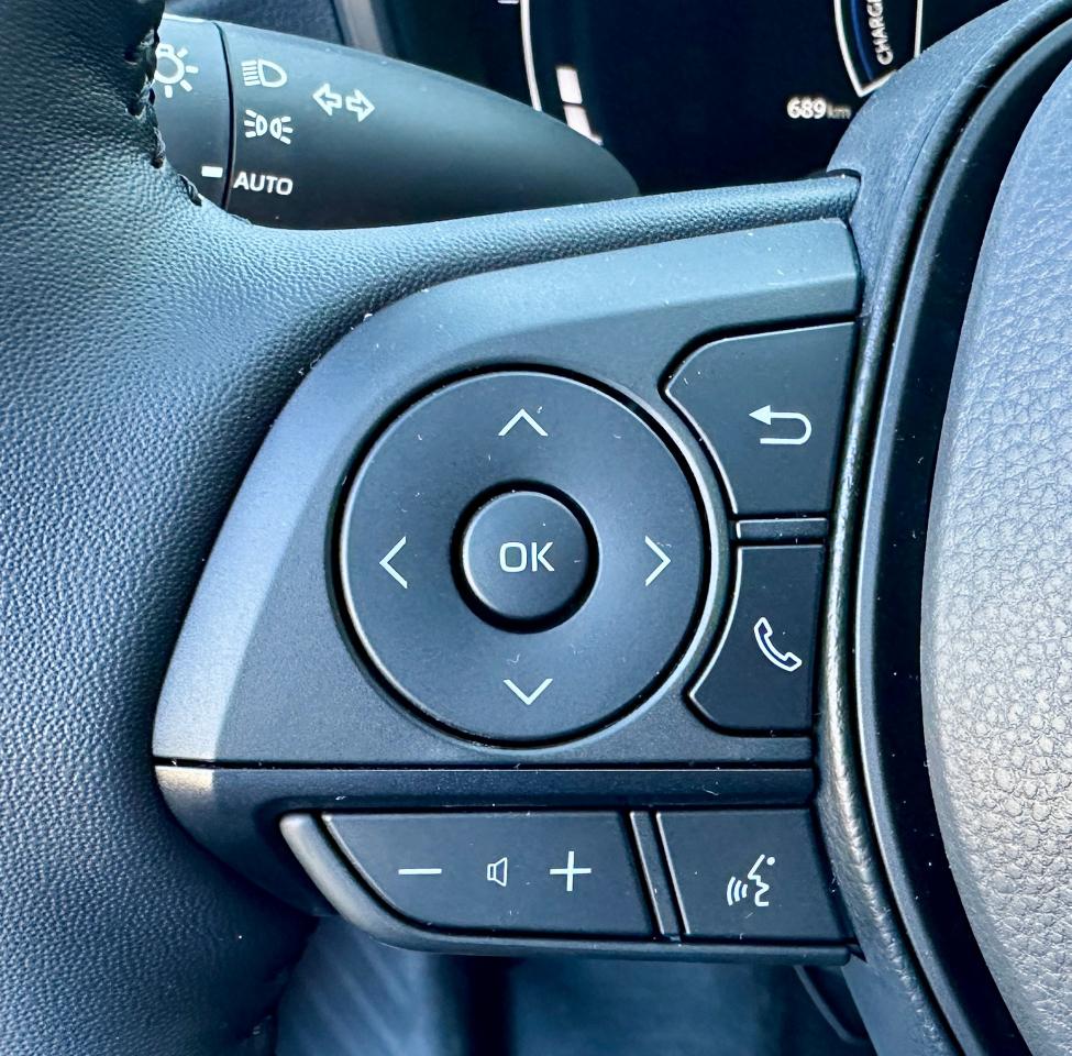 2025 Toyota Corolla Hybrid LE | NO ACCIDENTS | ALLOYS | LOW KMS Photo