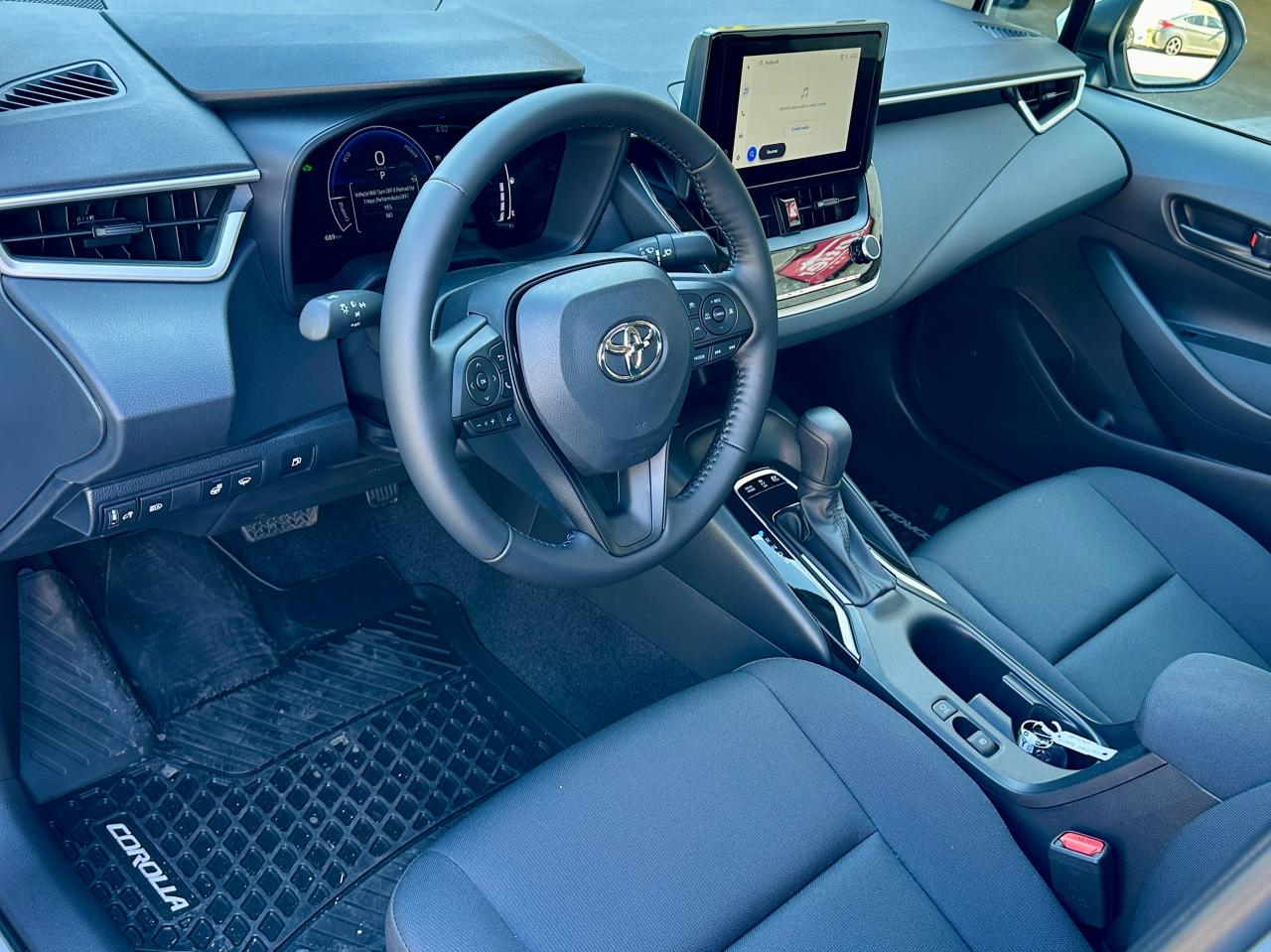 2025 Toyota Corolla Hybrid LE | NO ACCIDENTS | ALLOYS | LOW KMS Photo