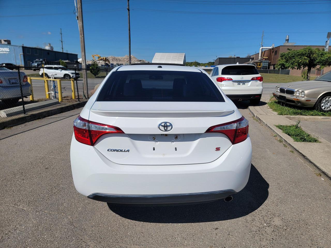 2014 Toyota Corolla S | Leather | Sunroof | Navi | Loaded - Photo #7