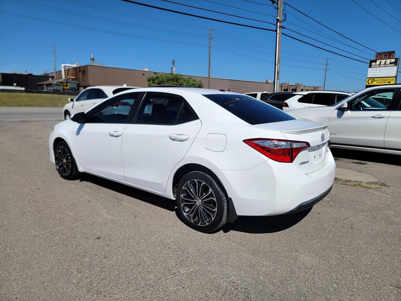 2014 Toyota Corolla S | Leather | Sunroof | Navi | Loaded - Photo #8