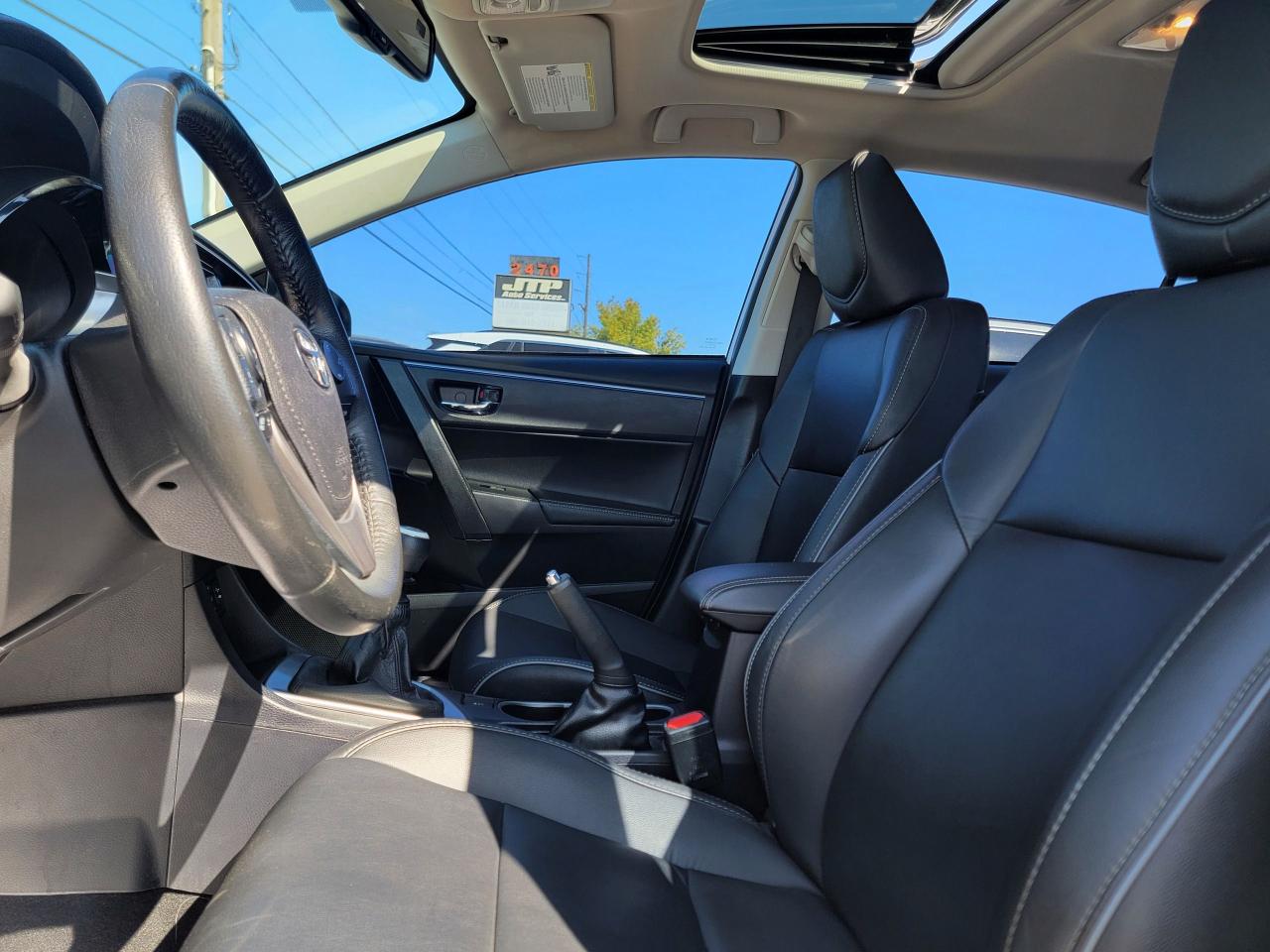 2014 Toyota Corolla S | Leather | Sunroof | Navi | Loaded - Photo #12