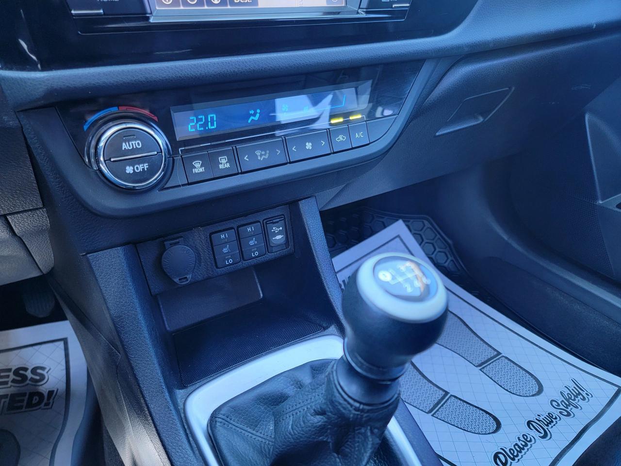 2014 Toyota Corolla S | Leather | Sunroof | Navi | Loaded - Photo #19