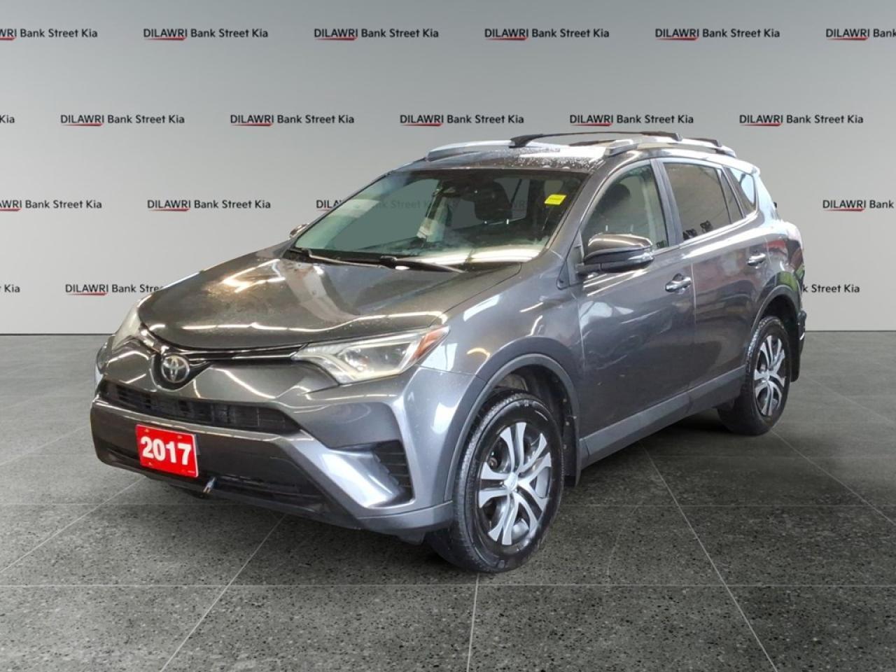 Used 2017 Toyota RAV4 AWD 4dr LE for sale in Gloucester, ON