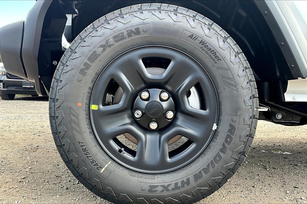 2026 Jeep Wrangler SPORT 4DR | Hardtop | 12" Touchscreen | Carplay Photo