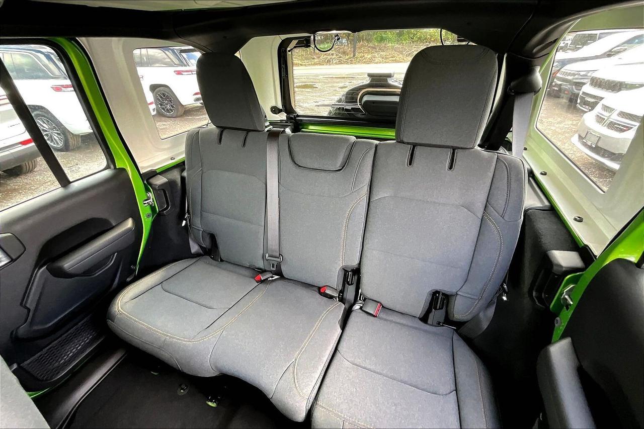 2026 Jeep Wrangler WILLYS 4dr | Hardtop | Tech & Conv Grp | Mojito Photo