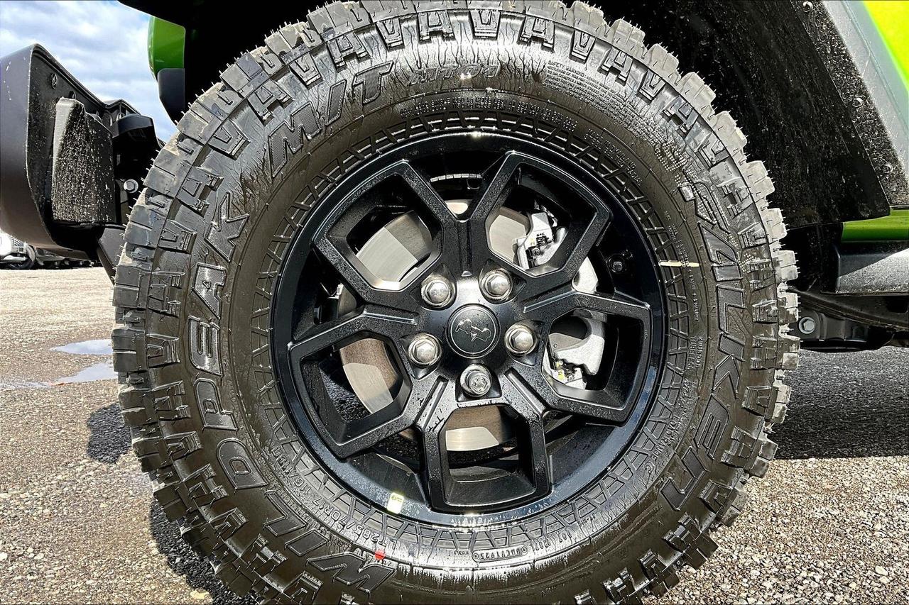 2026 Jeep Wrangler WILLYS 4dr | Hardtop | Tech & Conv Grp | Mojito Photo