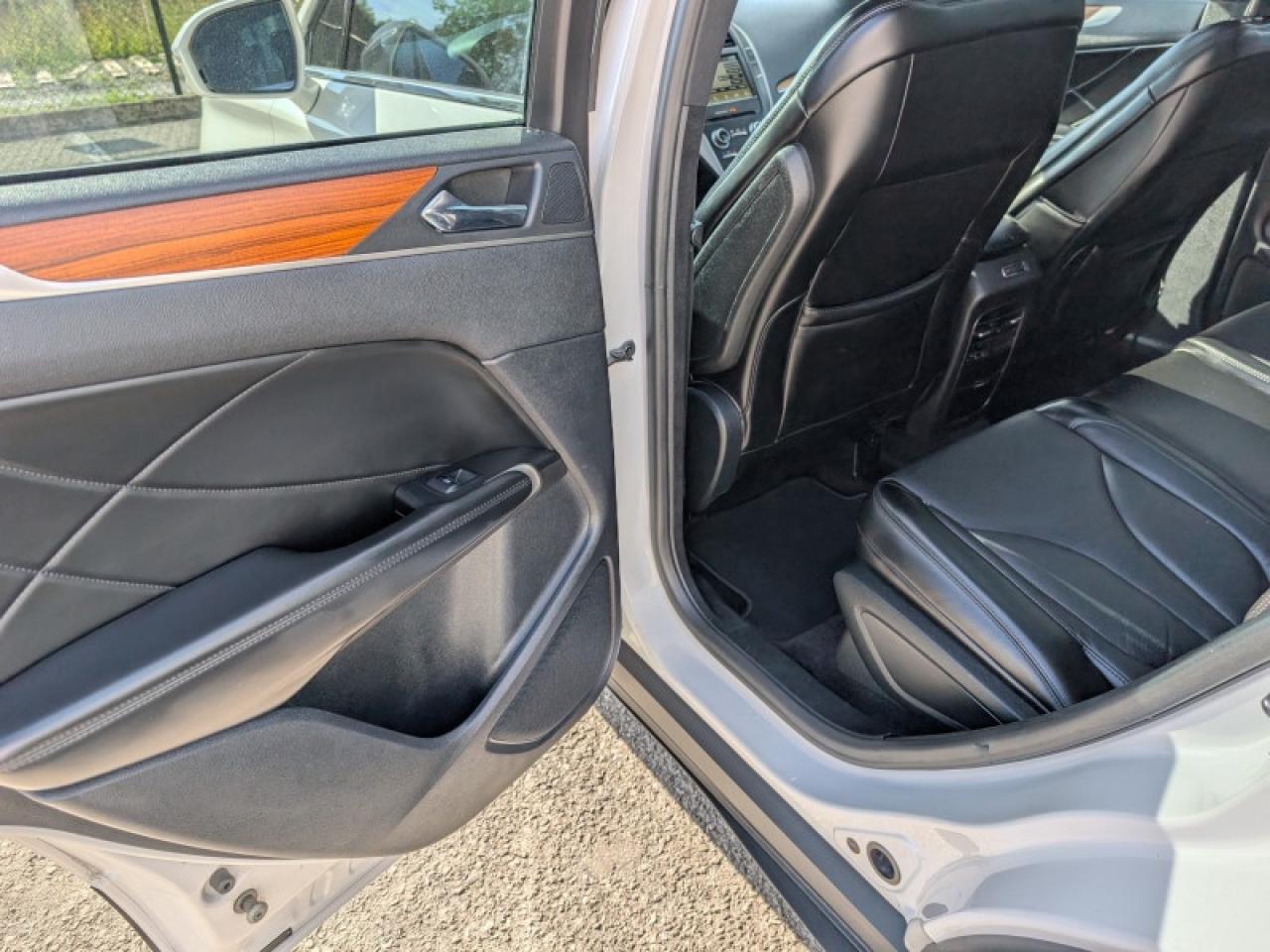 2018 Lincoln MKC Reserve AWD  **COOLED SEATS - SUNROOF** Photo
