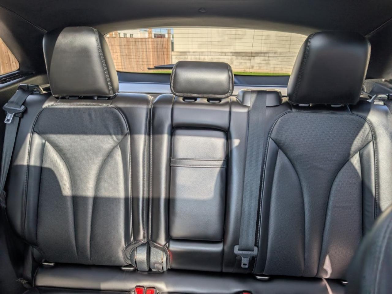 2018 Lincoln MKC Reserve AWD  **COOLED SEATS - SUNROOF** Photo