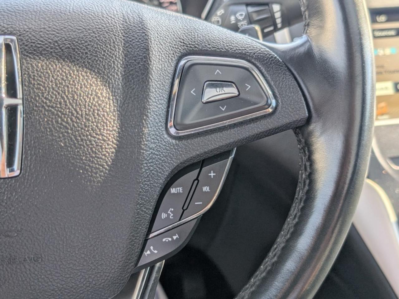 2018 Lincoln MKC Reserve AWD  **COOLED SEATS - SUNROOF** Photo