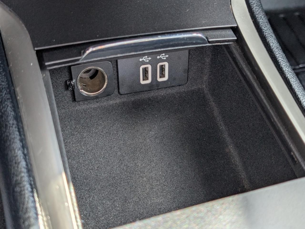 2018 Lincoln MKC Reserve AWD  **COOLED SEATS - SUNROOF** Photo