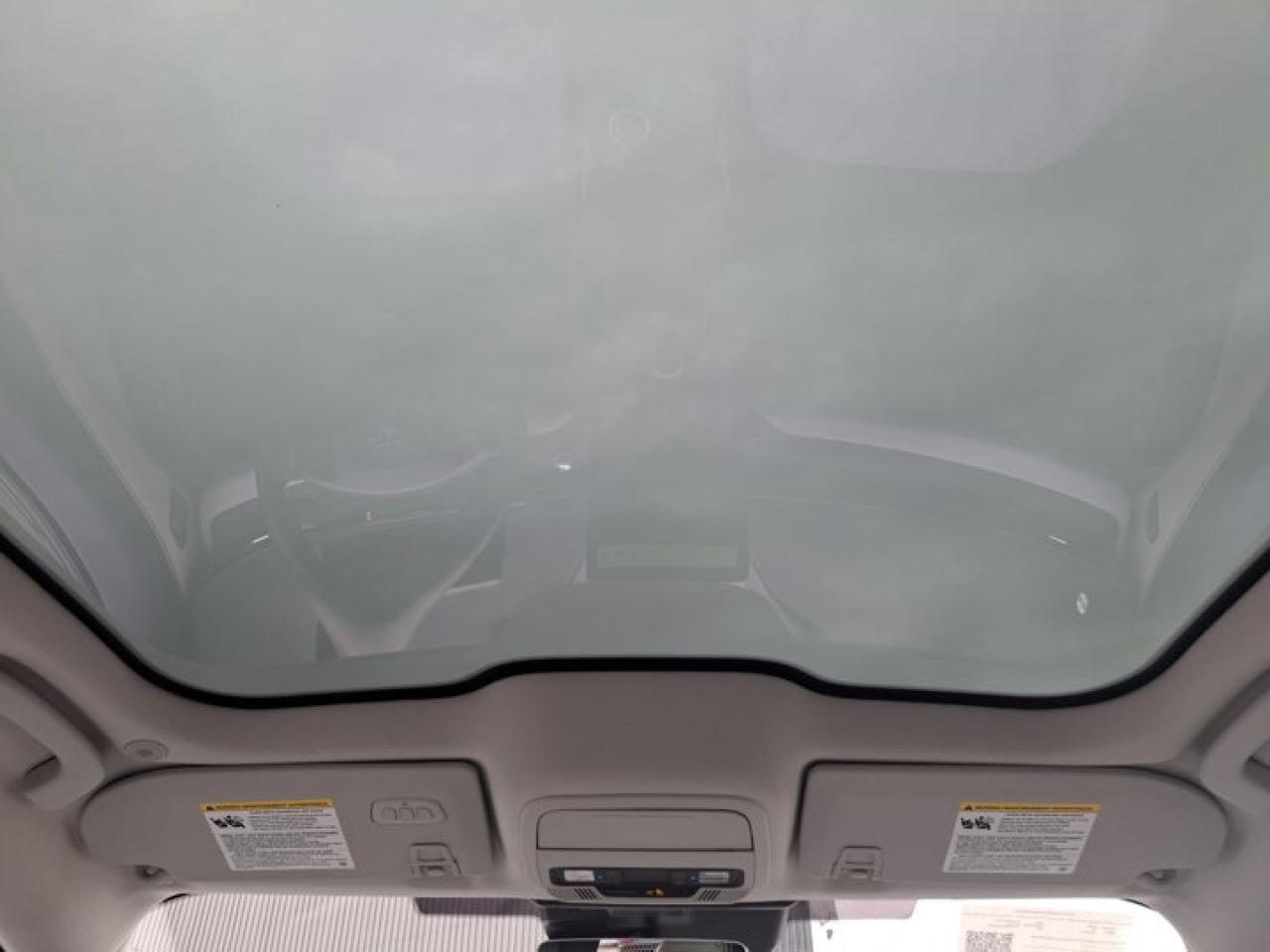 2022 Ford Mustang Mach-E Premium AWD | Leather | Glass Roof | 360 Camera | Heated Seats | CarPlay + Android | and More ! Photo