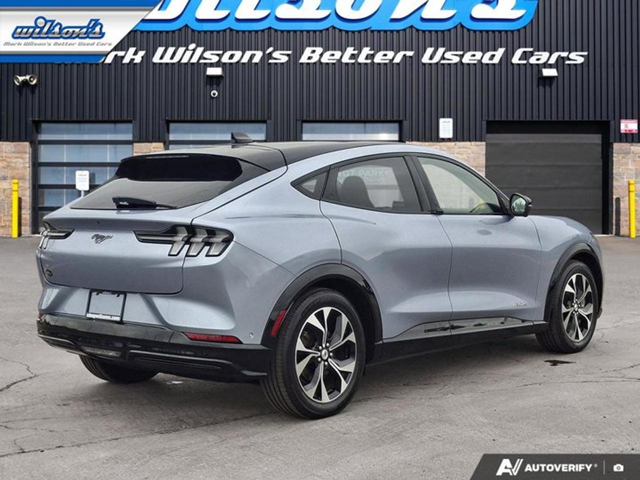 2022 Ford Mustang Mach-E Premium AWD | Leather | Glass Roof | 360 Camera | Heated Seats | CarPlay + Android | and More ! Photo