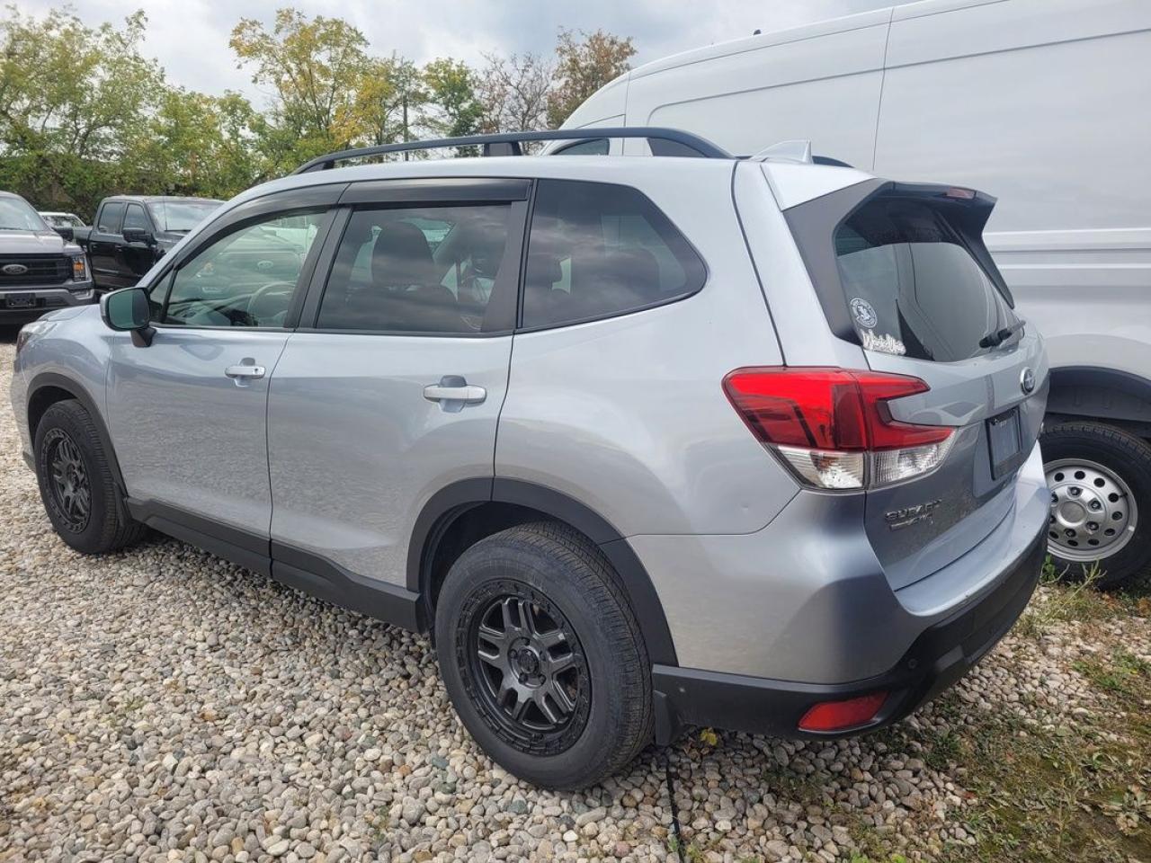 2021 Subaru Forester CONVENIENCE Photo2