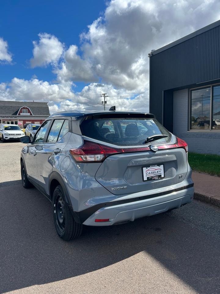 2021 Nissan Kicks SV - Photo #6