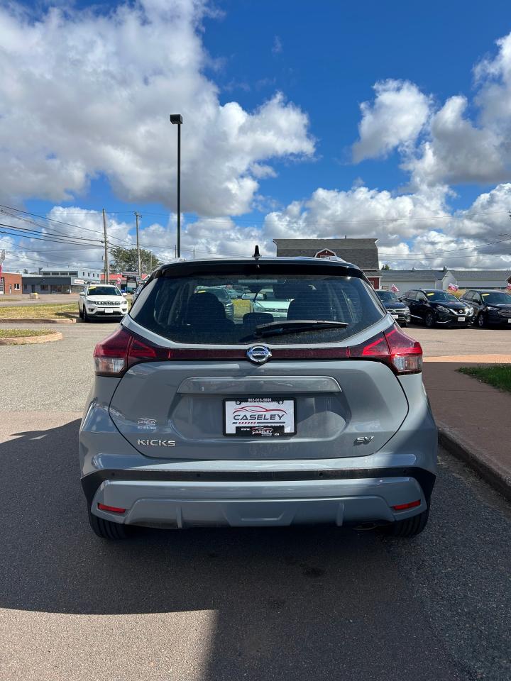 2021 Nissan Kicks SV - Photo #5