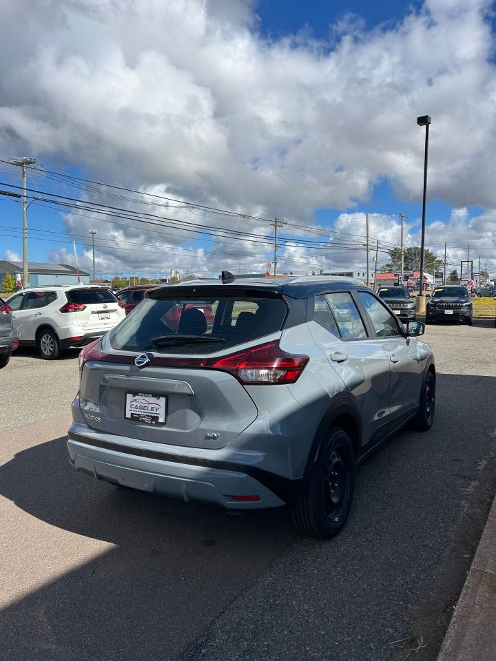 2021 Nissan Kicks SV - Photo #4