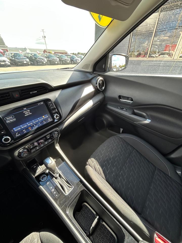 2021 Nissan Kicks SV - Photo #10